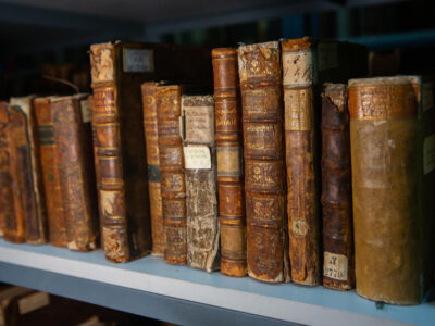 Jakie rodzaje usług oferuje profesjonalny introligator